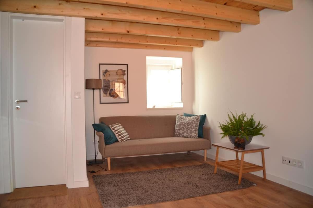 Classic Homes: Bright & In Belem Hébergement de vacances Lisboa