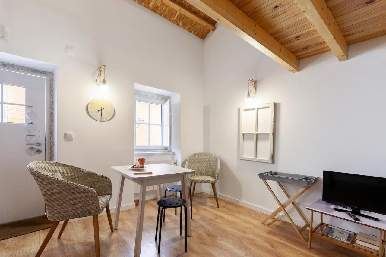 Classic Homes: Bright & In Belem Hébergement de vacances Lisboa
